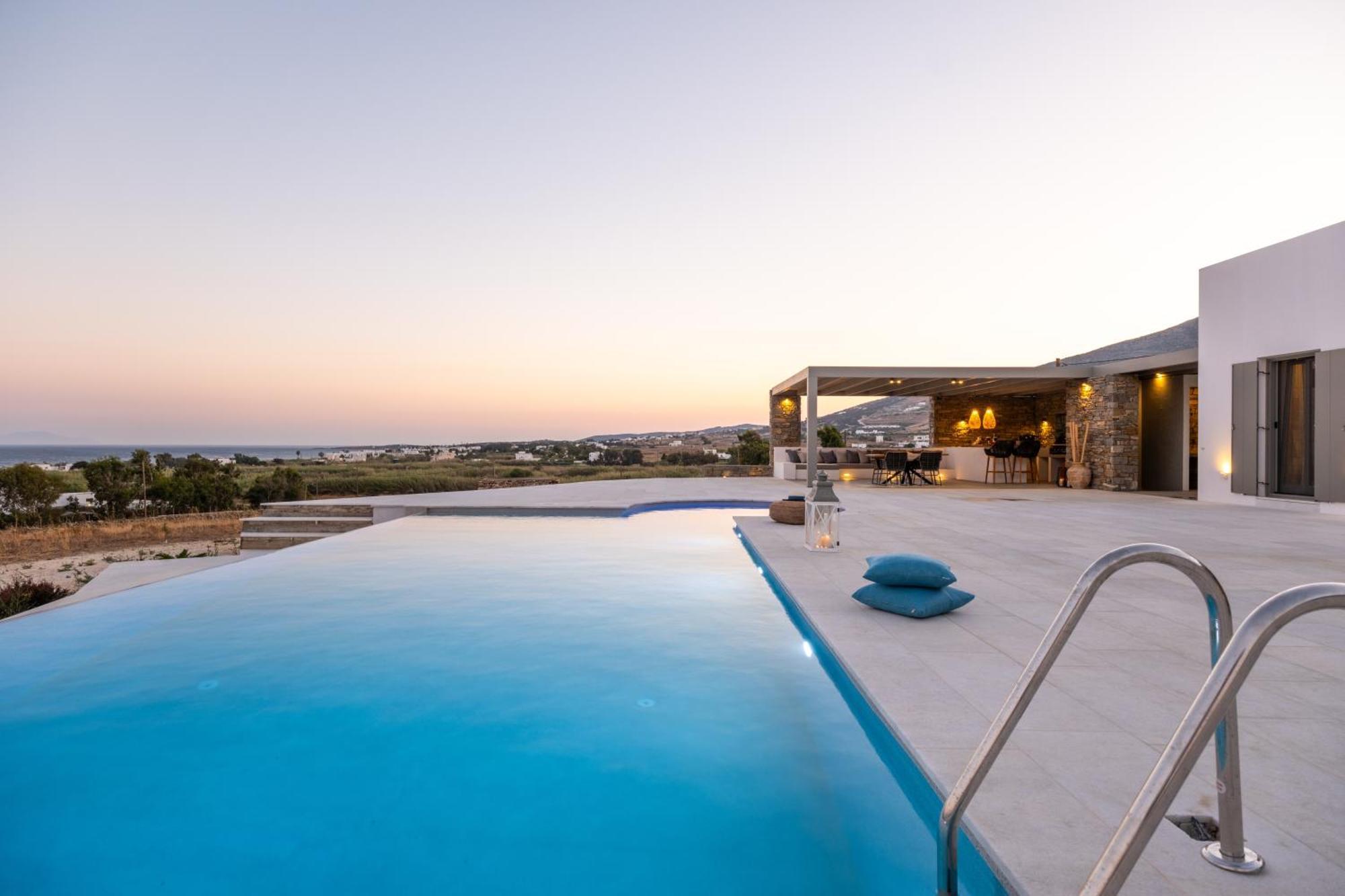 Golden Bay Luxury Villas And Suites 克里希阿克提 外观 照片